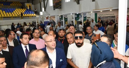 محافظ الفيوم يتفقد فعاليات ملتقى "يوم الفيوم للتوظيف" بمشاركة 23 شركة