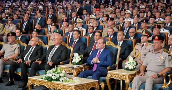 النائب مصطفى عمر: رسائل الرئيس حاسمة.. ومواجهة حروب الشائعات أولوية قومية