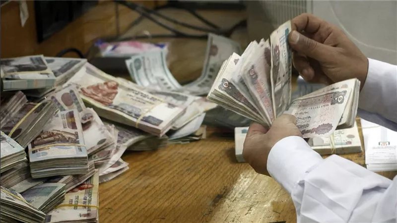 خلال 24 ساعة، ضبط 106 آلاف مخالفة مرورية و20 مليون جنيه في قضايا العملة وغسل أموال