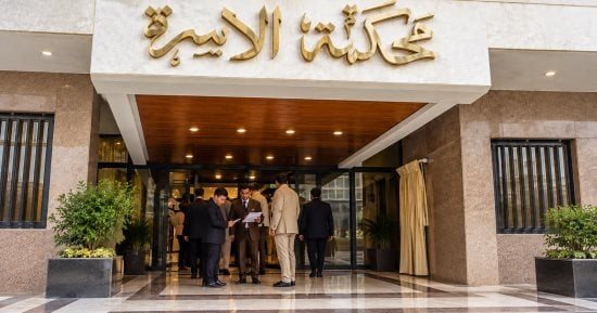 بين الطاعة والنفقة والحضانة والرؤية.. 4 حقوق تختلط فى خلافات الأزواج