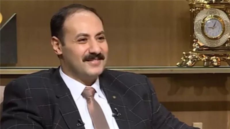 خبير يتوقع هبوط البورصة المصرية 3 جلسات بسبب رفع الفائدة ويكشف موعد عودة الصعود