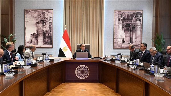 مدبولي يكلف الوزراء بمواجهة التضخم: الطبقة المتوسطة عماد الاستقرار ولن نتركها لأعباء الأسعار