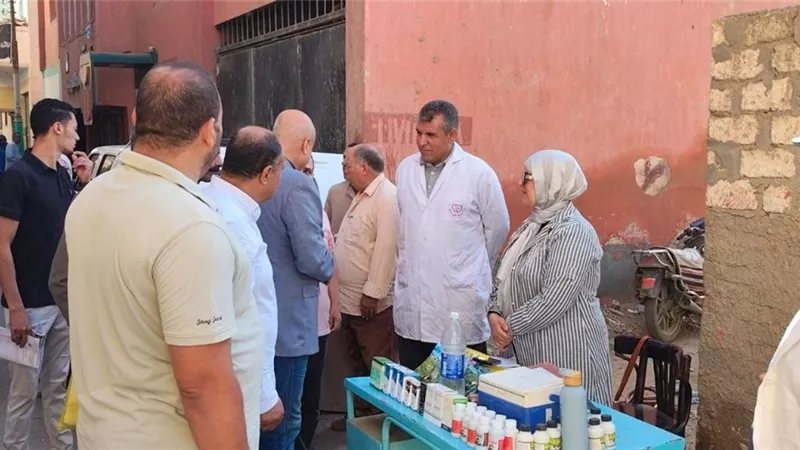 محافظ الشرقية: قوافل «أهالينا» تصل قريتي بني حسن والصوفية بأولاد صقر