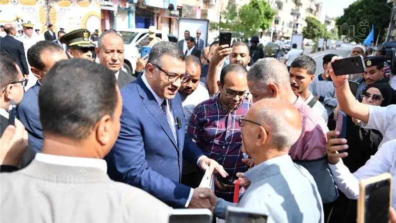 محافظ قنا لشاب طالبه بوظيفة: "تعالى الملتقي التوظيفي يوم 3 نوفمبر" (فيديو)