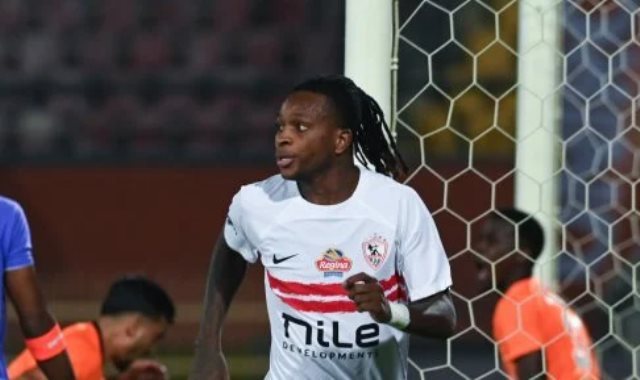 الزمالك يترقب عودة شيكو بانزا اليوم من أنجولا قبل مواجهة الأهلى