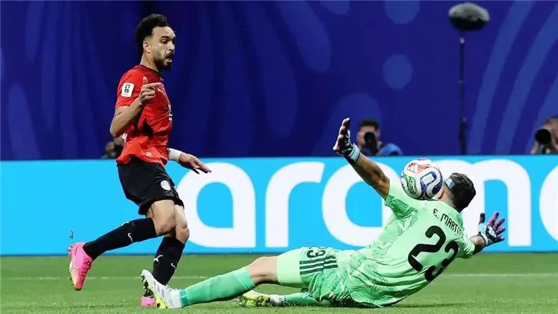 عقوبة فيفا تحرم مصطفى زيكو من المشاركة مع المنتخب في تصفيات أمم افريقيا