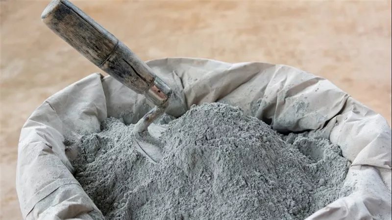 أسعار الأسمنت في سوق مواد البناء اليوم الإثنين