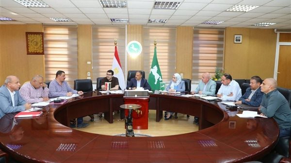 محافظ الشرقية يوجه بتسريع إجراءات تقنين أراضي أملاك الدولة