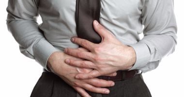 تعانى من ارتجاع المرىء؟.. عادة بسيطة بعد الأكل تخفف الأعراض