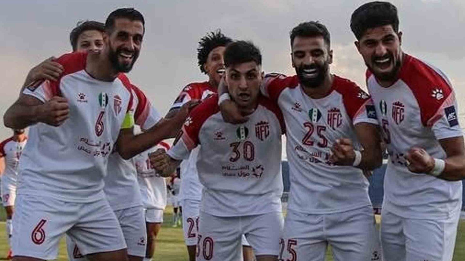 في بطولة التحدي الآسيوي لكرة القدم.. الأهلي خسر بمرارة والفداء فاز بشطارة