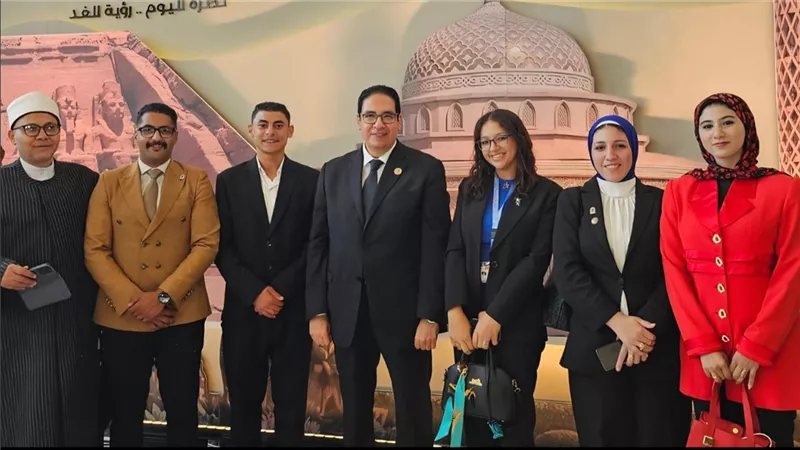 طلاب جامعة القاهرة يشاركون في جلسة «الخطاب الديني وتأثيره على القيم في المجتمع» ضمن فعاليات منتدى مصر 2026