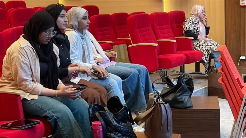 جامعة الإسماعيلية الأهلية تبدأ تدريب أول كورال طلابي للمشاركة في مسابقة «إبداع»