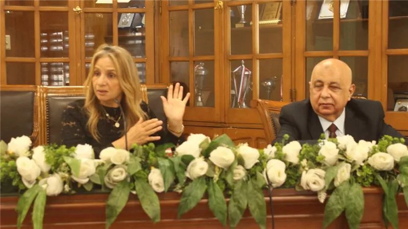 "الحرب - السلام - التنمية" في ندوة بكلية الآداب جامعة عين شمس تجسد نصر أكتوبر