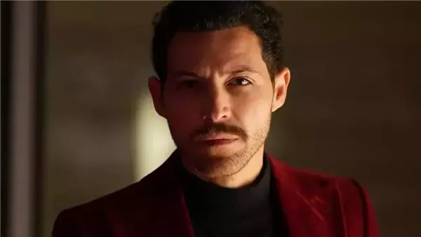 في يوم ميلاده، وفاة والد الفنان محمود حجازي