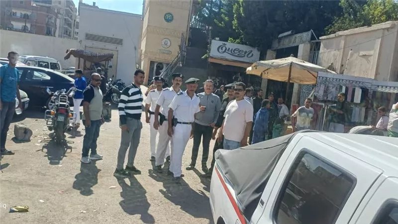 حملة مكبرة لإزالة الإشغالات من ميدان الفردوس وسوق الجمعة والثلاثيني بالإسماعيلية (صور)