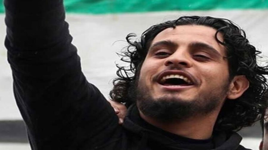 شخصية “الوطن”: عبد الباسط الساروت.. حارس الثورة وبلبلها وأيقونة خالدة في ذاكرة السوريين