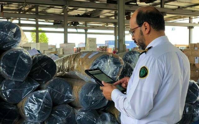 1051 عملية ضبط في المنافذ الجمركية خلال أسبوع.. أبرزها الأسلحة والمخدرات