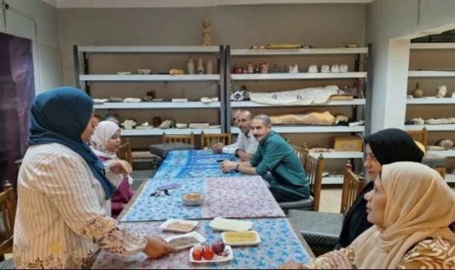 الكشري المصري حكاية تراث حي تجمعنا.. فعالية بمتحف الأقصر للفن المصرى.. صور