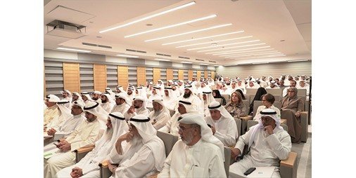 وزيرة «الشؤون» تبحث مع رؤساء الجمعيات الخيرية قانون تنظيم العمل الخيري