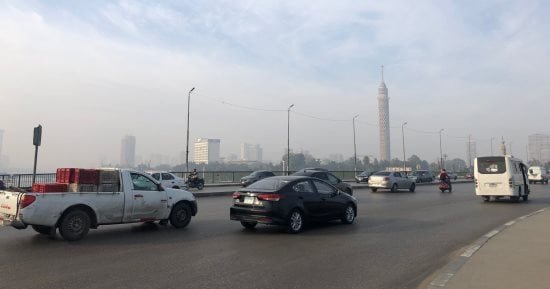 النشرة المرورية.. كثافات مرتفعة بمحاور القاهرة والجيزة وغلق شارع الهرم بسبب المترو