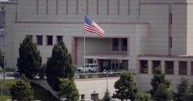 الخارجية الأمريكية تقرر تقليص عدد موظفيها في أربع سفارات بالشرق الأوسط