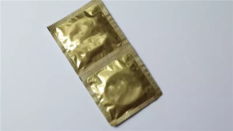 فرنسا تسحب آلاف الواقيات الذكرية وتحذر: افحصوا أنفسكم فورًا