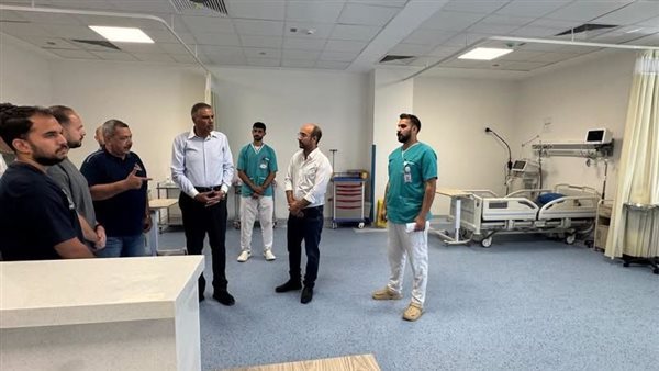 محافظ جنوب سيناء يتفقد مستشفى نويبع في زيارة مفاجئة لمتابعة التشغيل التجريبي