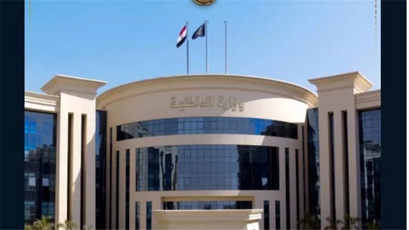حقيقة اتهام معلمة بضرب طفل في الإسماعيلية، الأمن يكشف تفاصيل كدمة العين وسبب انتشار الصورة