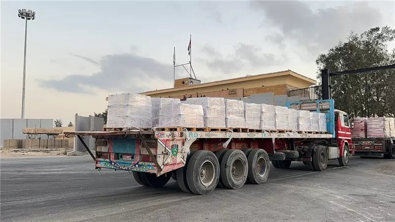 مساعدات شتوية، مصر تطلق قافلة جديدة من "زاد العزة" تحمل آلاف البطاطين والخيام لغزة