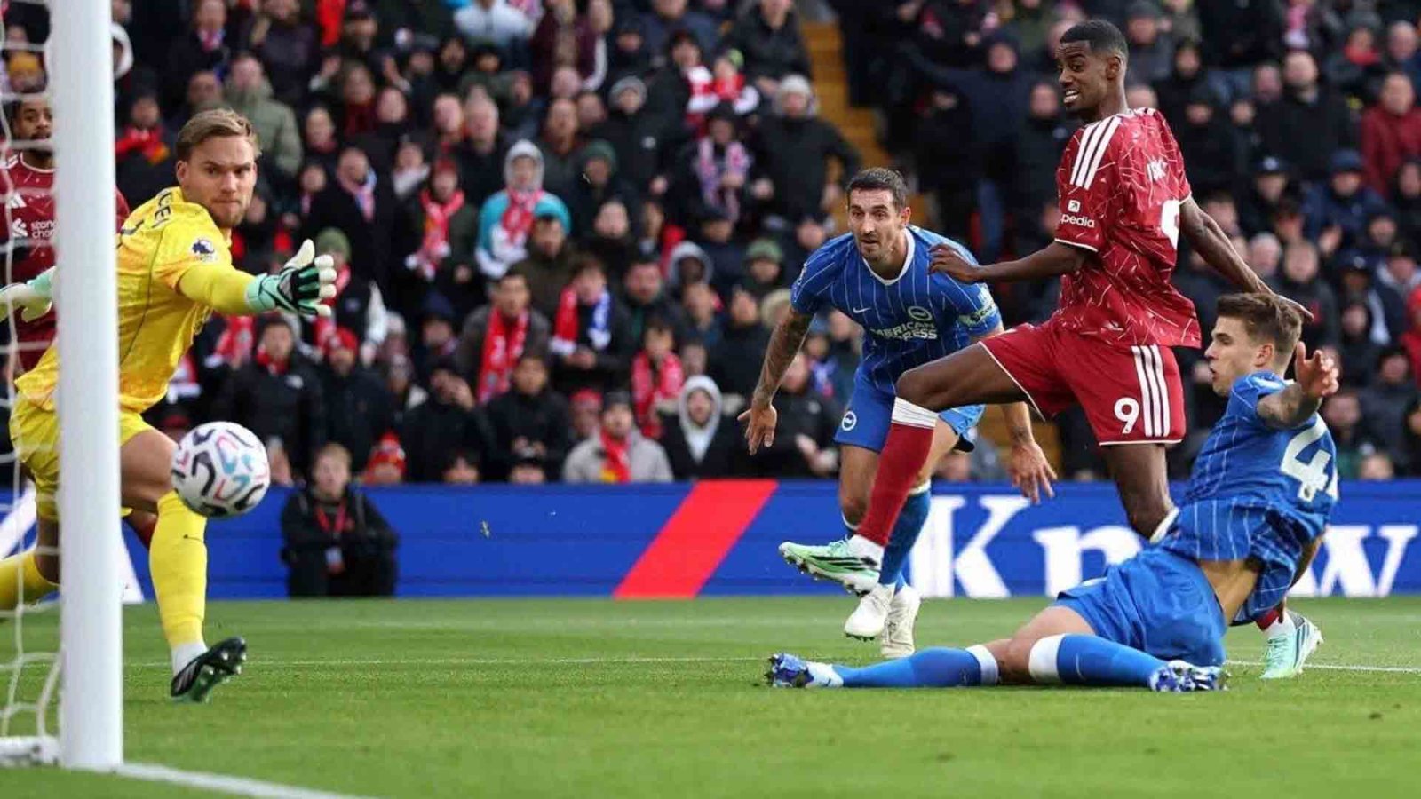 كاريك في مهب الريح وليفربول يتقدم