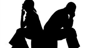 8 أشهر كافية لنهاية الحكاية.. زوجة تطلب الخلع وتتهم زوجها بتركها للديون