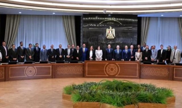تنفيذا لتكليفات فخامة الرئيس في "منتدى مصر 2026" الحكومة: تنفيذ 20 ألف وحدة سكنية موزعة على 8 مدن جديدة لمنخفضى الدخل