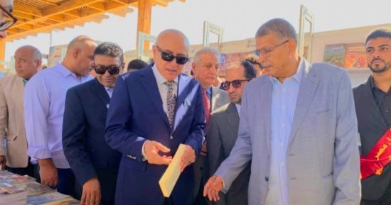 محافظ الأقصر يشهد فعاليات الدورة الخامسة لمعرض الكتاب داخل مكتبة مصر العامة بالكرنك