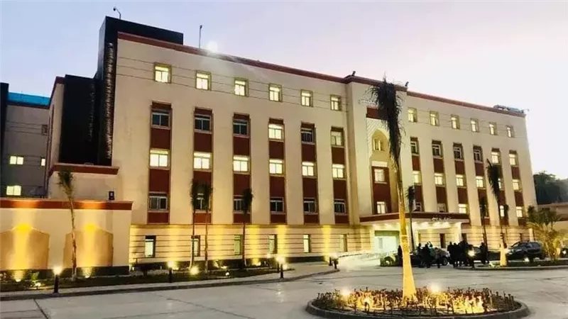 مجمع ملوي الطبي بالأرقام، 180 سريرًا و42 تخصصًا و54 ماكينة غسيل كلوي