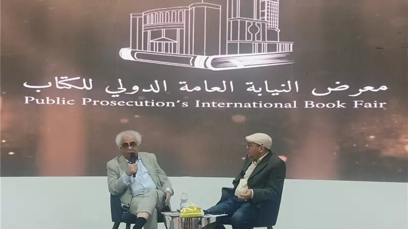 شوقي الأمير: معارض الكتاب شرايين تغذي الثقافة العربية ولا بديل عن الكتب الورقية