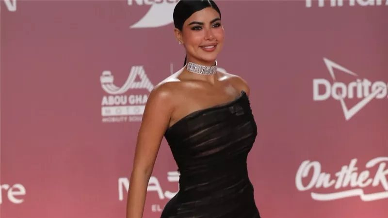 إطلالات لافتة لنجمات الفن بالأسود فى ختام مهرجان الجونة السينمائي (فيديو)
