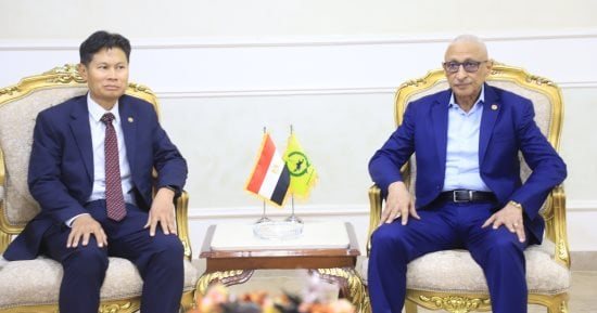 محافظ شمال سيناء يستقبل سفير بروناي بديوان عام المحافظة لبحث التعاون المشترك