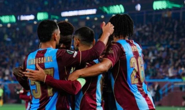 محمد صلاح يقود هجوم طرابزون فى مواجهة ريزيسبور بالدوري التركي