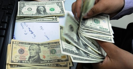 الدولار فى بنك الإسكندرية بـ52.17 جنيه.. تعرف على أسعار 8 بنوك