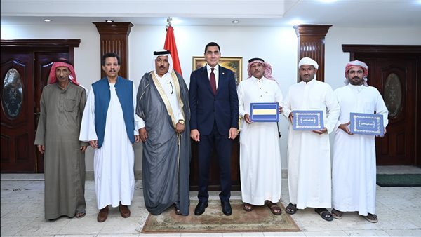 وزير الشباب والرياضة يكرم الفائزين بمهرجان ولي العهد السعودي بالطائف للهجن