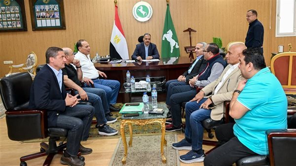 محافظ الشرقية يلتقي عددا من نواب البرلمان لحل مشاكل دوائرهم