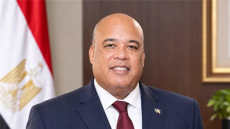 رئيس غرفة القاهرة يستعرض مستهدفات البرنامج الاقتصادي الجديد حتى 2030