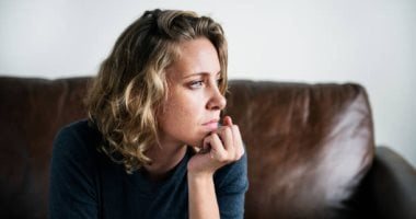 ليس الخرف.. كثرة النسيان قد تكون علامة على هذه الحالة الصحية