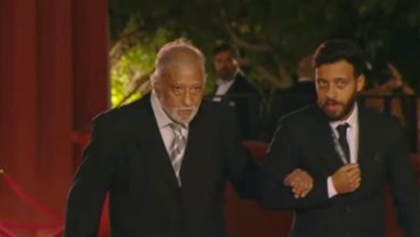 برغم تعبه، محسن أحمد يظهر في مهرجان الجونة بعد تعافيه من وعكته الصحية