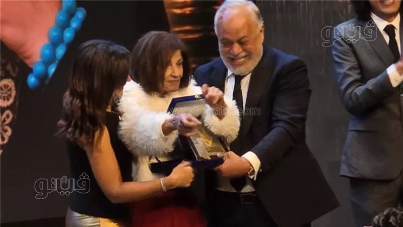 بعد تكريمها في مهرجان "المهن التمثيلية"، مشاهد لا تنسى لـ عائشة الكيلاني بالسينما والتلفزيون