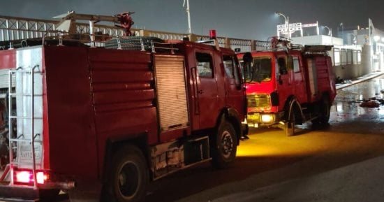 السيطرة على حريق مصنع منسوجات بالعاشر من رمضان وإصابة 10 أشخاص بحروق واختناق