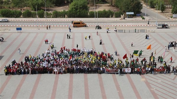 رئيس جامعة قنا يتقدم مسيرة طلابية حاشدة احتفالًا بالذكرى الـ 53 لانتصارات أكتوبر (صور)