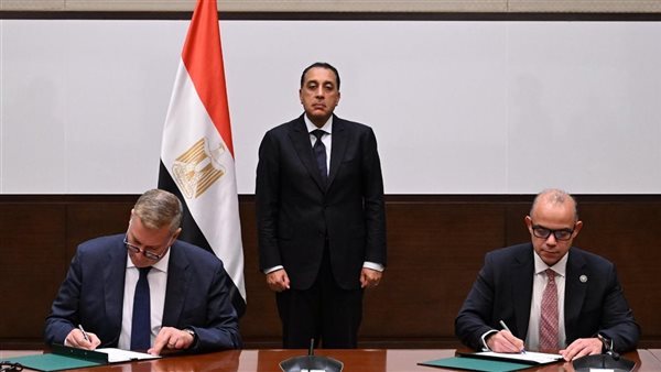 تحركات لجذب مليارات الدولارات، مدبولي يشهد اتفاقًا جديدًا بين البترول والاستثمار