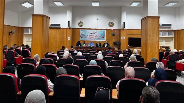 "دعم الوعي المجتمعي بالمشروعات القومية" ندوة لمجمع إعلام الفيوم بكلية الآداب