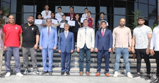 محافظ بني سويف يكرم لاعبين ومدربين ملاكمة لحصد مراكز متقدمة ببطولات الجمهورية